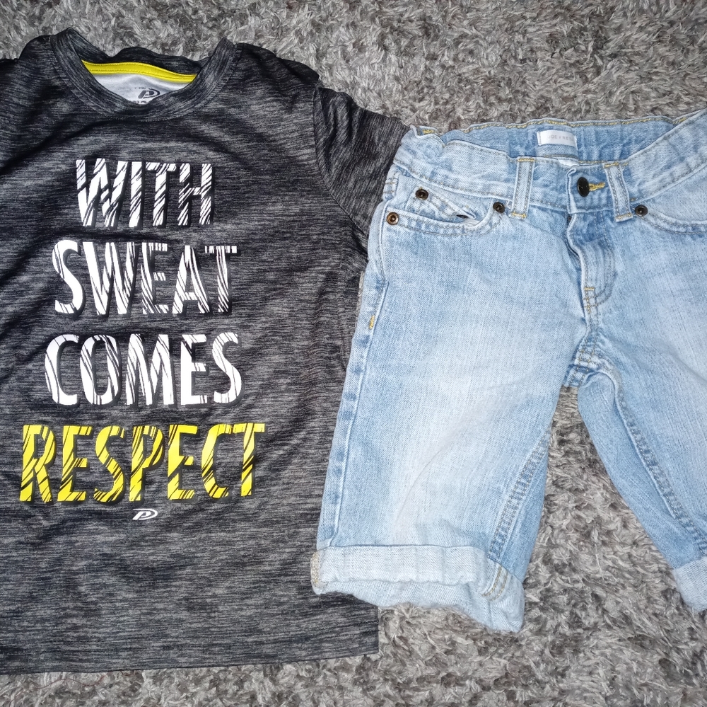 Boy size 5 short set